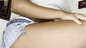 Vicky Menage Twerking Seductively.