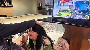 Amberzinha gives perfect blowjob backstage while I play Call of Duty