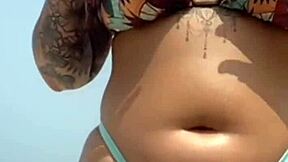 Encontrei Um Fô Na Praia E Deixei Ele Passar Bronzeador Em Mim