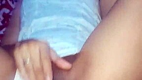 trio caliente con dos mujeres lesbianas