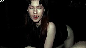 Βρυκόλακας ρουφάει κάθε σταγόνα σπέρμα μέχρι στεγνό