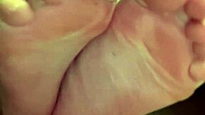 she sent this naughty fetish video