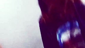 chupando y cogiendo antes de dormir con latina sexy