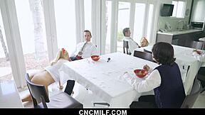 thick stepmom lets stepson use her during chores