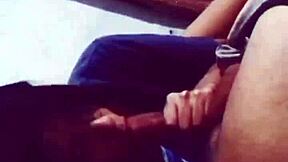 chupando y cogiendo antes de dormir con latina sexy