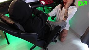 my sexy stepsister keeps distracting me from trading with her big ass. can't focus at all!