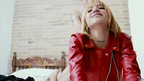 puta peligrosa folla a tipo arruinado despues de amenazarlo con cuchillo