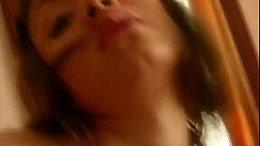 student wakes up and masturbates narrow pussy in homemade video