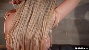 Heidy Pino, the Colombian teen model, is so sexy