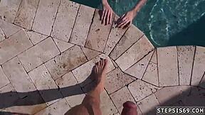 hé, a barát mostohatestvére basz keményen hármasban a versenytársakkal, olyan tiltott!