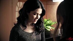 Evelyn Claire And Izzy Lush Tribbing In Stockings