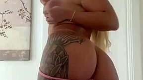 Meet Bratzmal, the crossdressing solo star, looking hot as ever! 😍