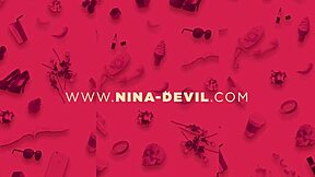 Sexy teen ass in fetish jeans