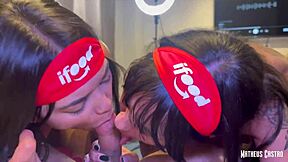 Paguei a pizza do delivery fodendo a buceta das duas entregadoras rabudas gostosas - menage - teaser - collab stellar bluue e jordana