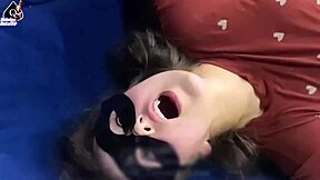 Wife has sex with the tattoo artist in front of her cuckold husband parte 01