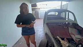 young 18+ redhead fucks in fusca car while cuckold watches blowjob