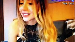 Sexy Blonde Slut Gives Blowjob On Webcam 😍