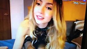 Sexy Blonde Slut Gives Blowjob On Webcam 😍