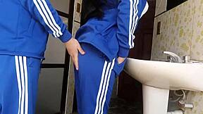 yo, recording a colegiala during quick bathroom action at school. so risky!