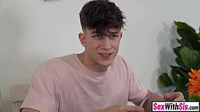 Pieni 18+ nuori nainen siskopoika liittyy aasialaisen parhaan ystävän kanssa järkyttääkseen velipoikaa pääsiäisenä villillä kolmisella