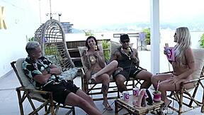 Casal Kobra's swing interview with Bruna Carlos 😏