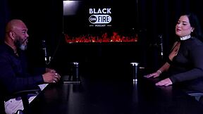 safada stripper shows tits after wanting to sit on cock