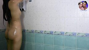 New241new อาบน้ำขัดตัวล้างหีรอผัวกลับมา