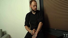 Did You See That Tall Skinny Hottie Get Fucked and Cummed In?