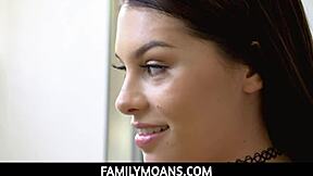 Stepsiblings Reyna Delacruz have reckless holiday sex