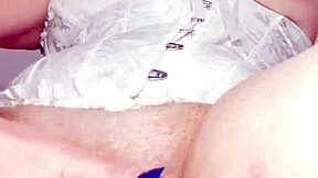 Madrastra mexicana latina muy puta de cameltoe gigante se masturba para su hijastro con su vagina marcada usa bhabhi desi sex xxx usa american united states.