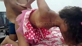 Amor implora para parar foda anal antes de gozar de novo