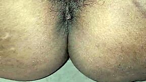Very Hot Hairy Desi Indian Bhabhi Inserting Dildo!