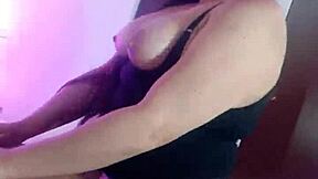 Sexo total en hd con la vaquera sexy valery s�enz madrastra con medias hardcore co�o apretado