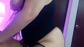 Sexo total en hd con la vaquera sexy valery s�enz madrastra con medias hardcore co�o apretado