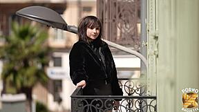 Abby petite coquine wants a nice dick