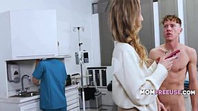 Random guy freeuses MILF mom