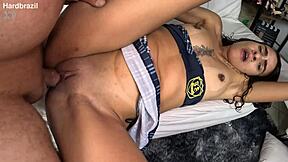 A Novinha Pernambucana Leva Ferro E Gozada Na Cara - Eva Damarte