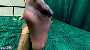 i fuck my wife in torn pantyhose