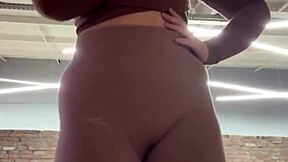 girl gets extreme public training at the gym.