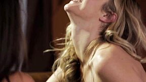 Petite lesbo gets SCISSORED in threesome