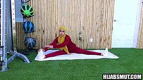 Muslim Housewife Cheats With Trainer