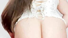 latina stepmom flashes huge cameltoe in leggings for stepson