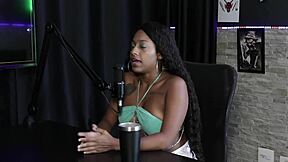 Want to meet the twins Vicky Menage?