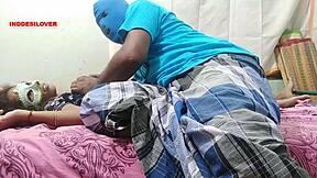 मैरिड गर्लफ्रेंड की चूत दो साल बाद चोदी