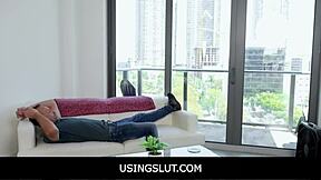 Fiji Falzz connects with Lilith Grace