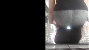 Flaca Rica Empinada En Gimnasio Teen Bent Over Ass Doggystyle Mexican Leggings