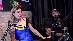 couple makes video peeing holding hands