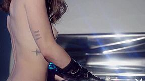 Teen Keep Chambers gets naked and exposed?