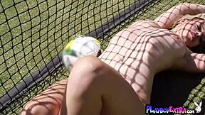 flexible blondie does naked workout