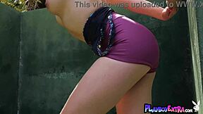 flexible blondie does naked workout